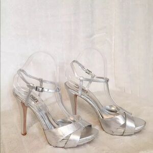 Badgley Mischka Metallic Silver Strappy Platform Heels – Size 9